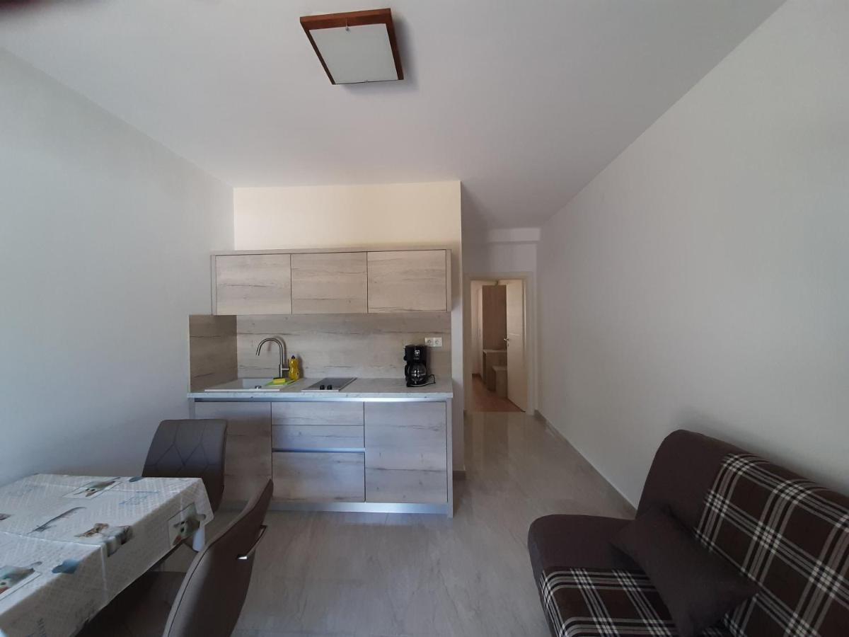 Apartments Edo Novalja Ngoại thất bức ảnh