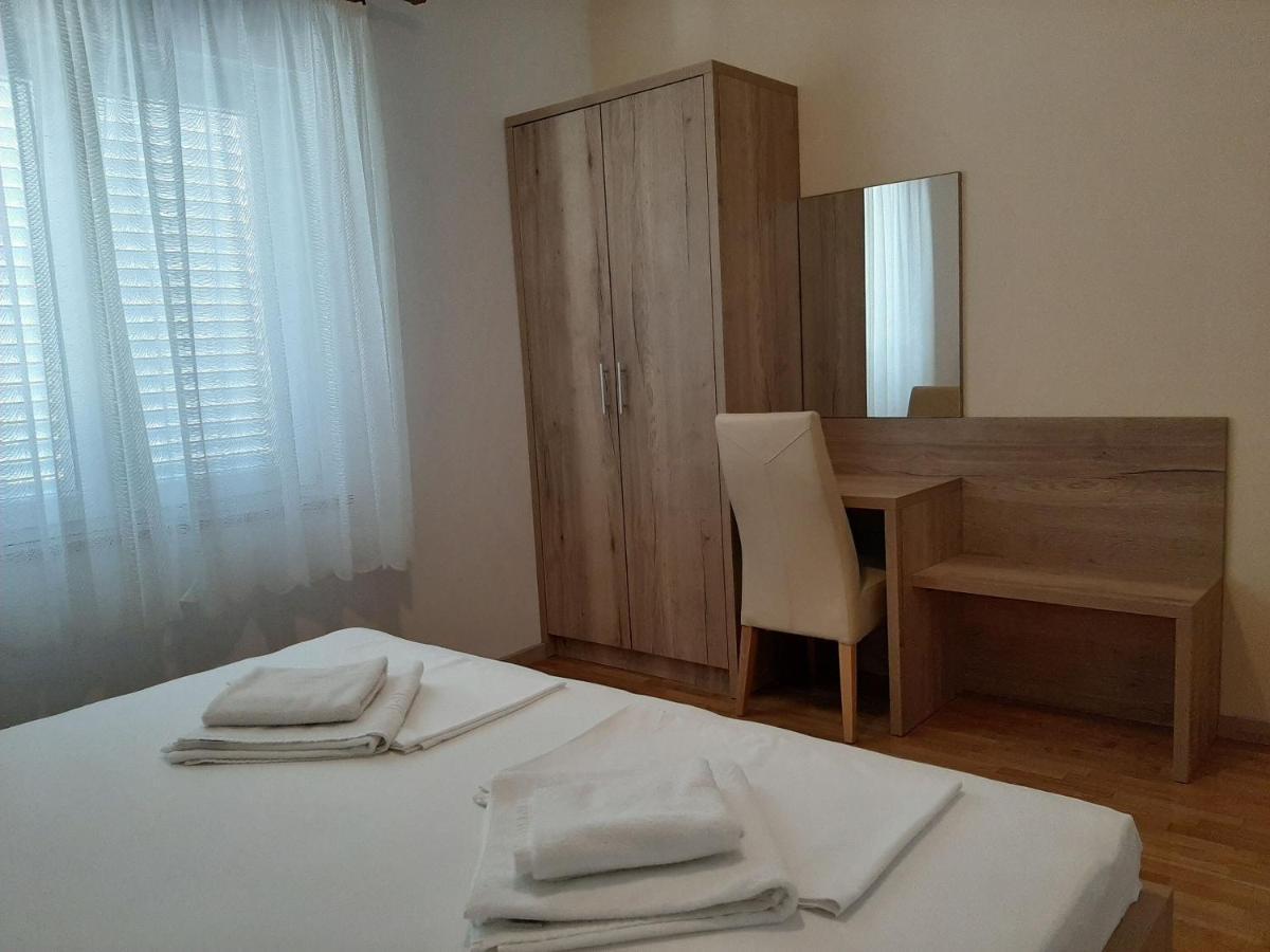 Apartments Edo Novalja Ngoại thất bức ảnh