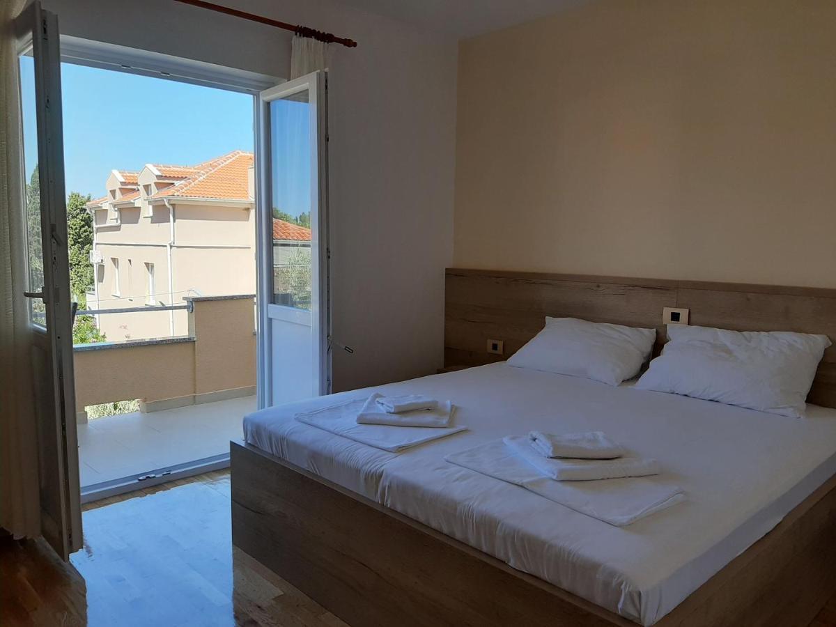 Apartments Edo Novalja Ngoại thất bức ảnh