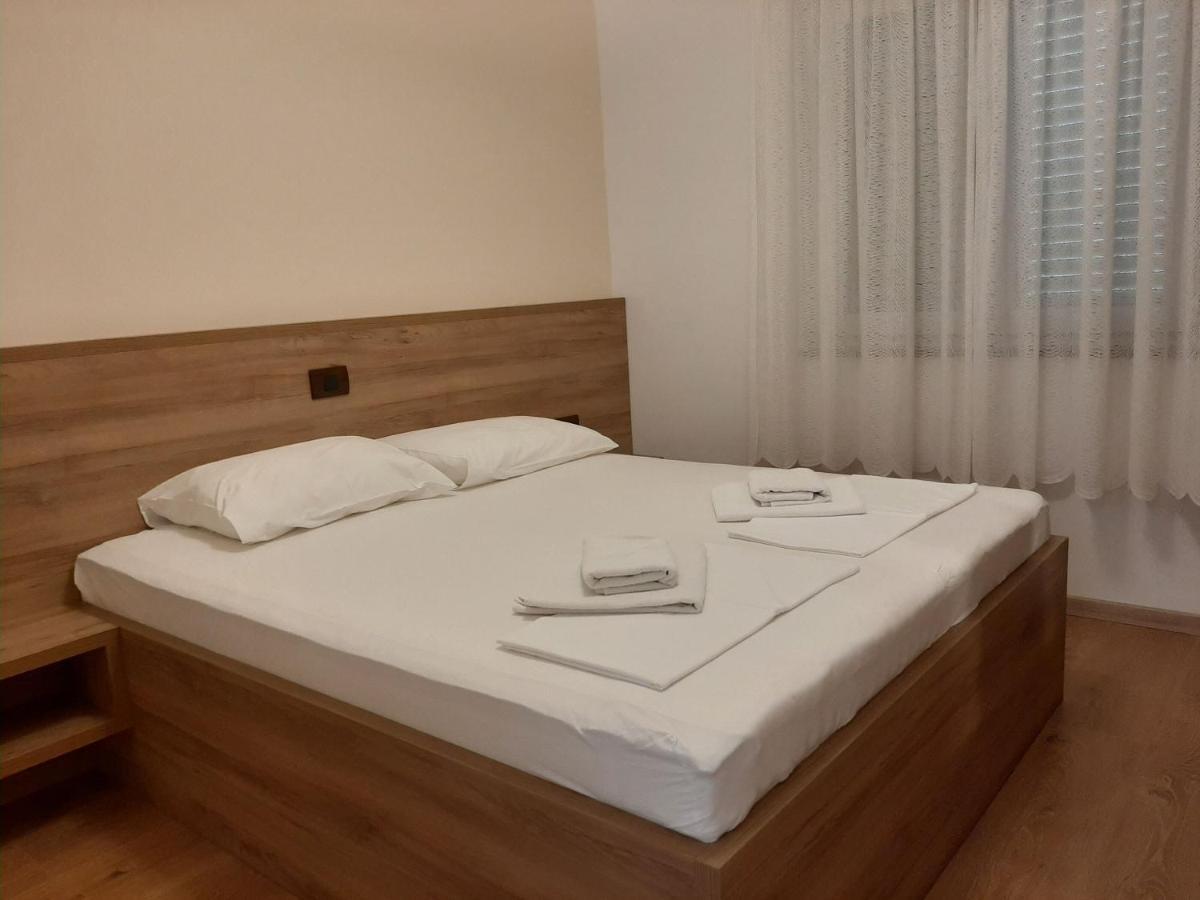 Apartments Edo Novalja Ngoại thất bức ảnh